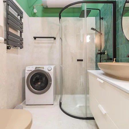 Happy Wow - Mini Budapest